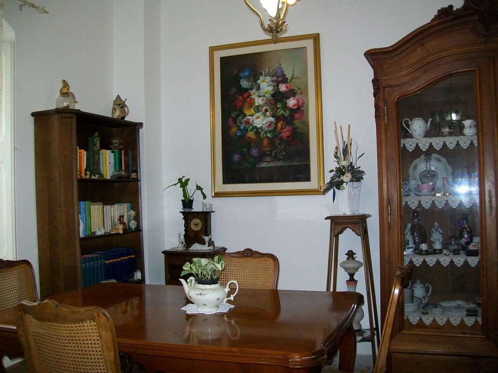 Notte Di Luna Room & Breakfast Oristano Bagian luar foto